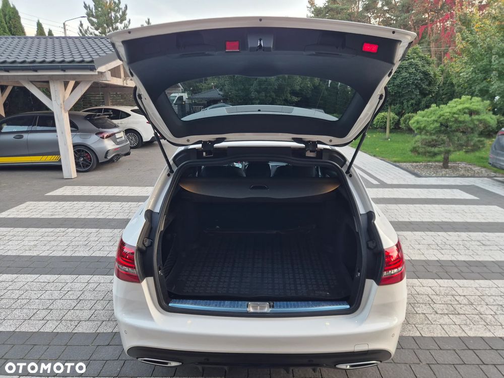 Mercedes-Benz Klasa C 200 4MATIC 9G-TRONIC - 29