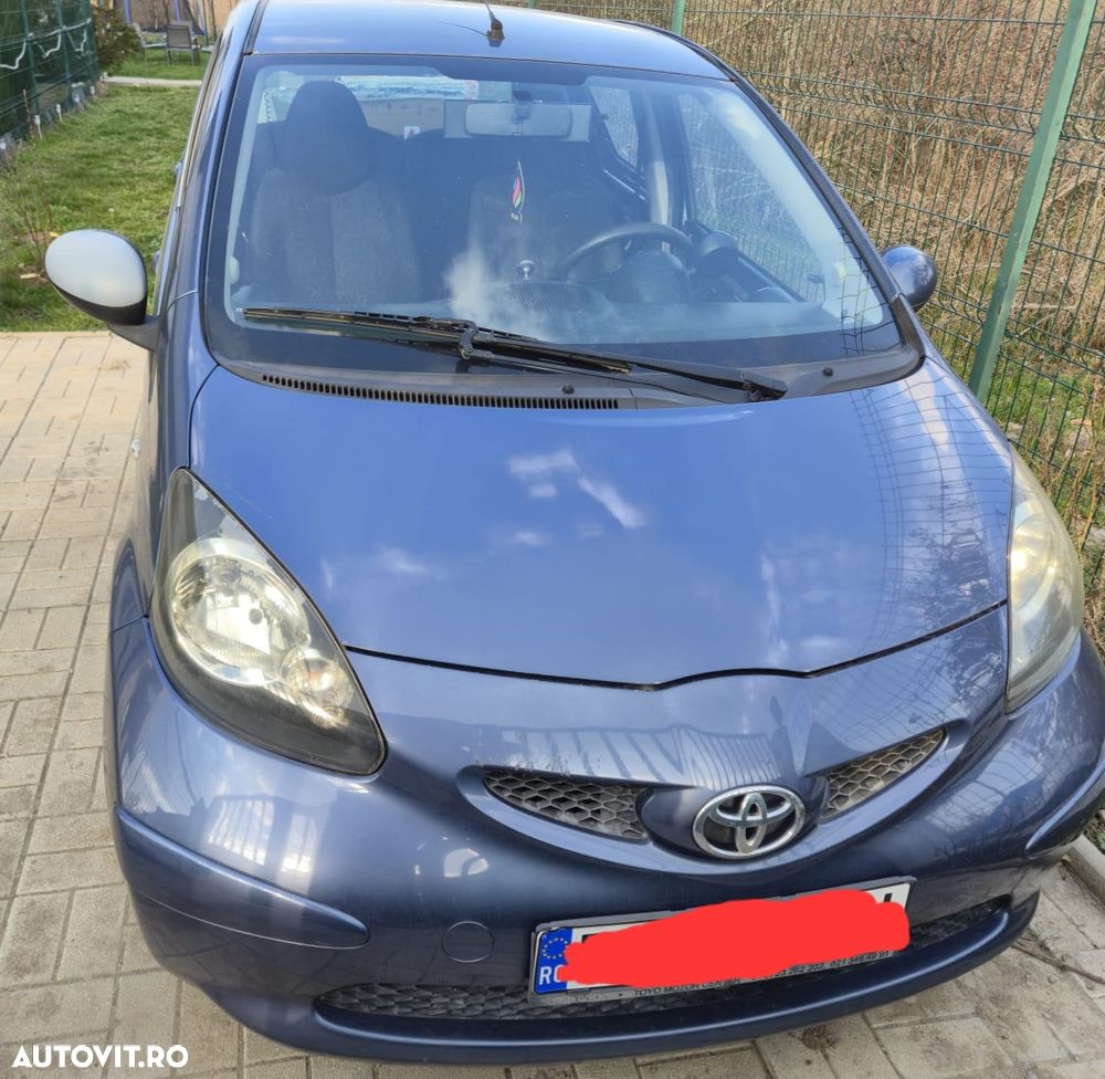 Toyota Aygo 1.0 Terra Plus - 2