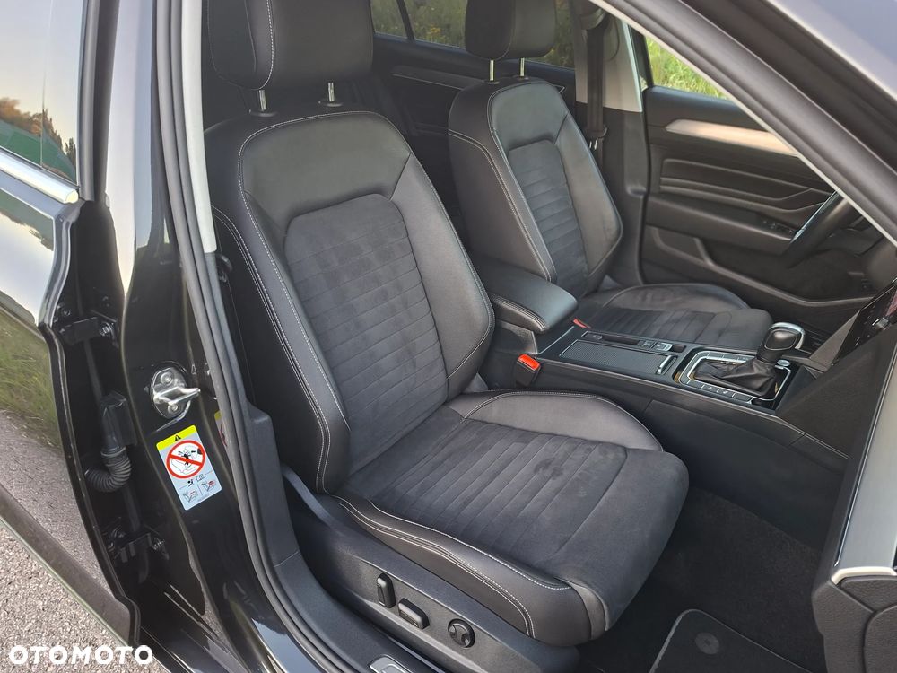 Volkswagen Passat 2.0 TDI Elegance DSG - 30