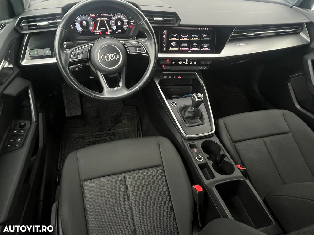 Audi A3 2.0 30 TDI Advanced - 10