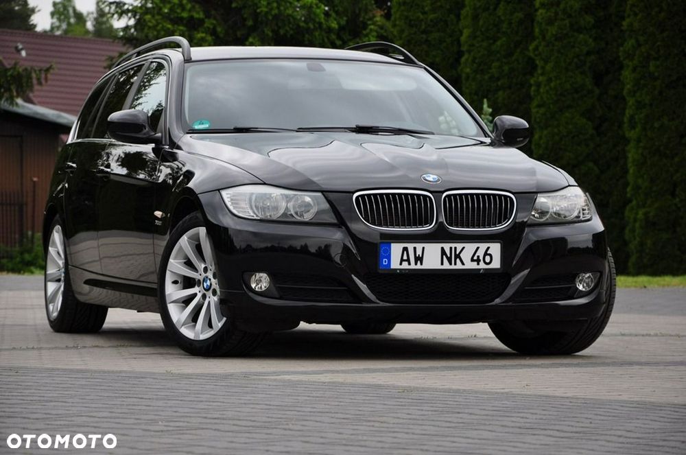 BMW Seria 3 325i Edition Exclusive - 12