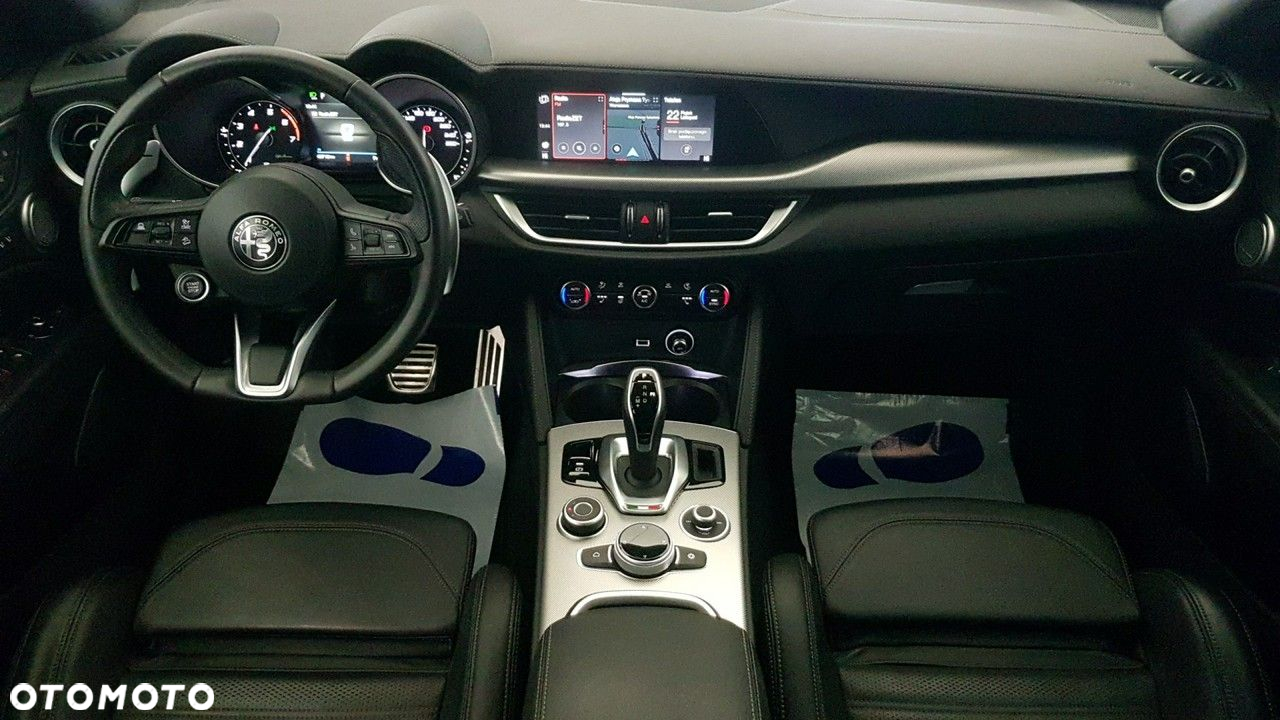 Alfa Romeo Stelvio - 19