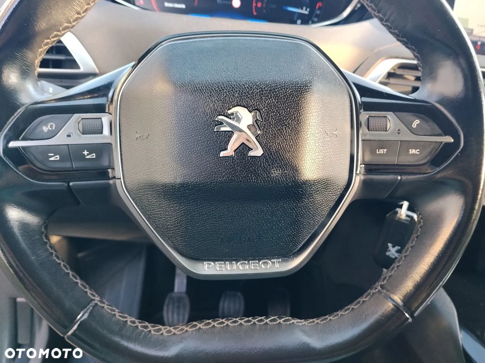 Peugeot 3008 2.0 BlueHDi Allure S&S - 29