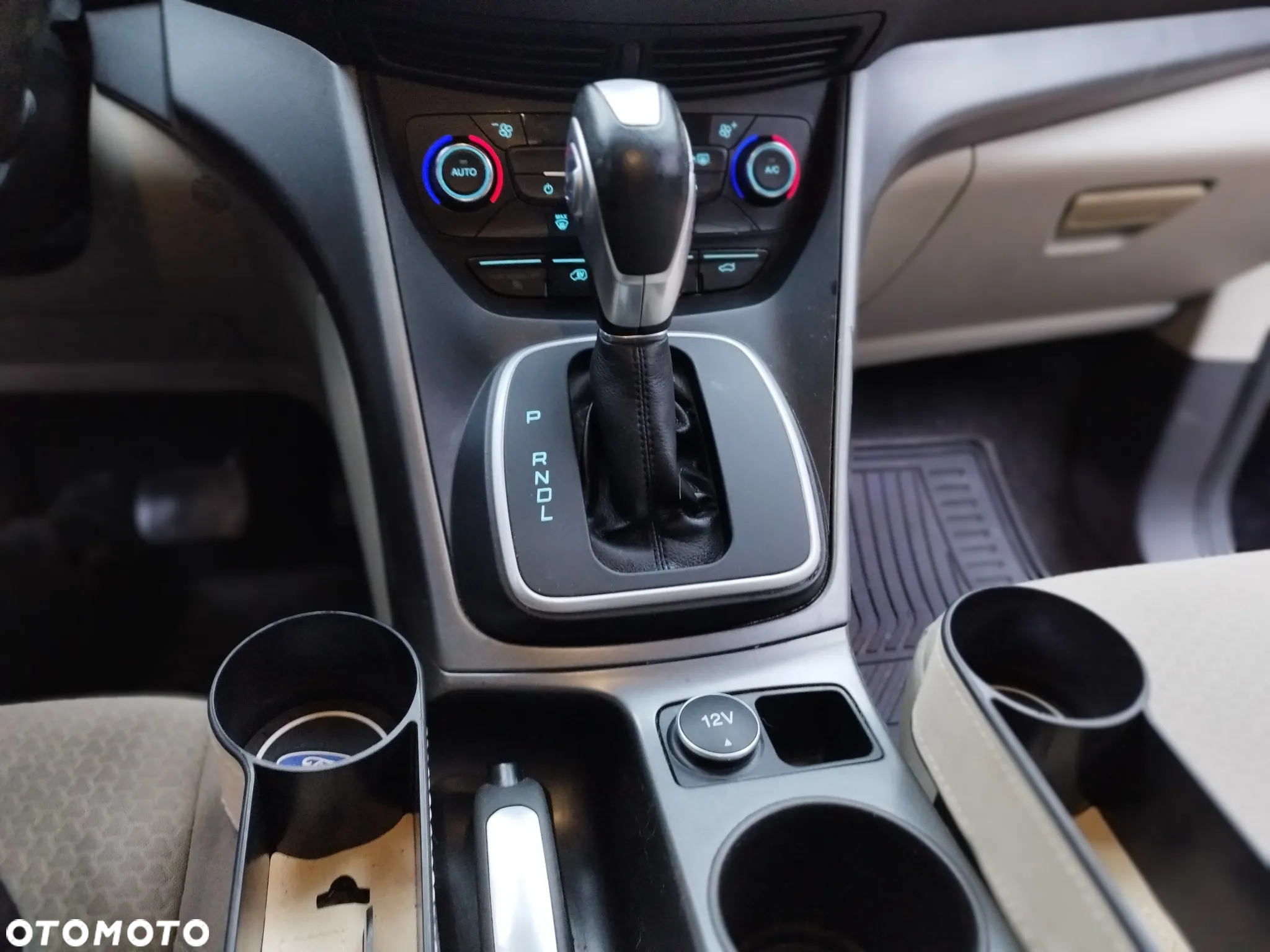 Ford C-MAX 2.0 ENERGI CVT - 6