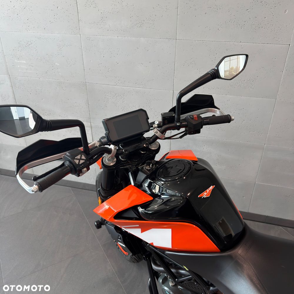 KTM Duke 125 - 12