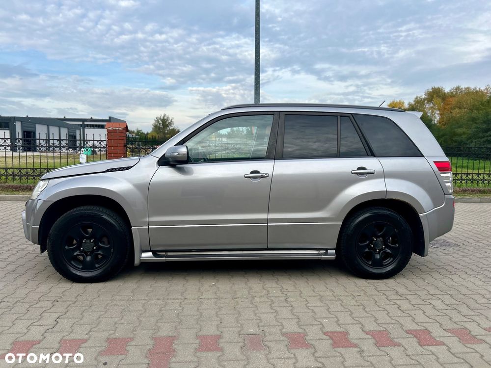 Suzuki Grand Vitara 3.2 V6 Elegance - 2