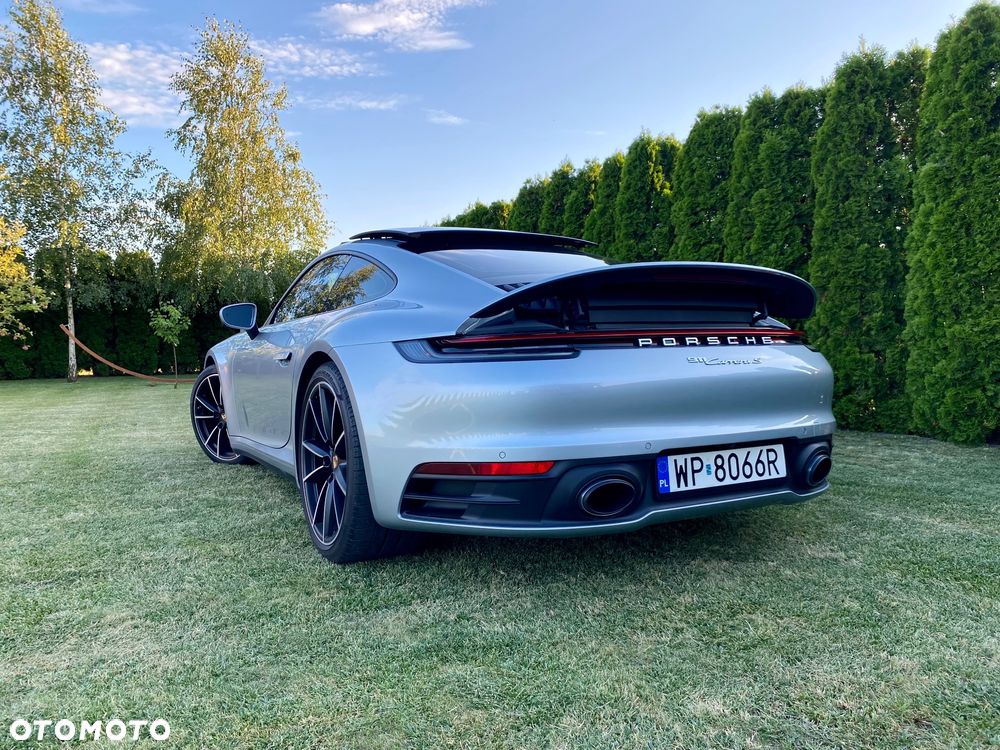 Porsche 911 Carrera S - 8