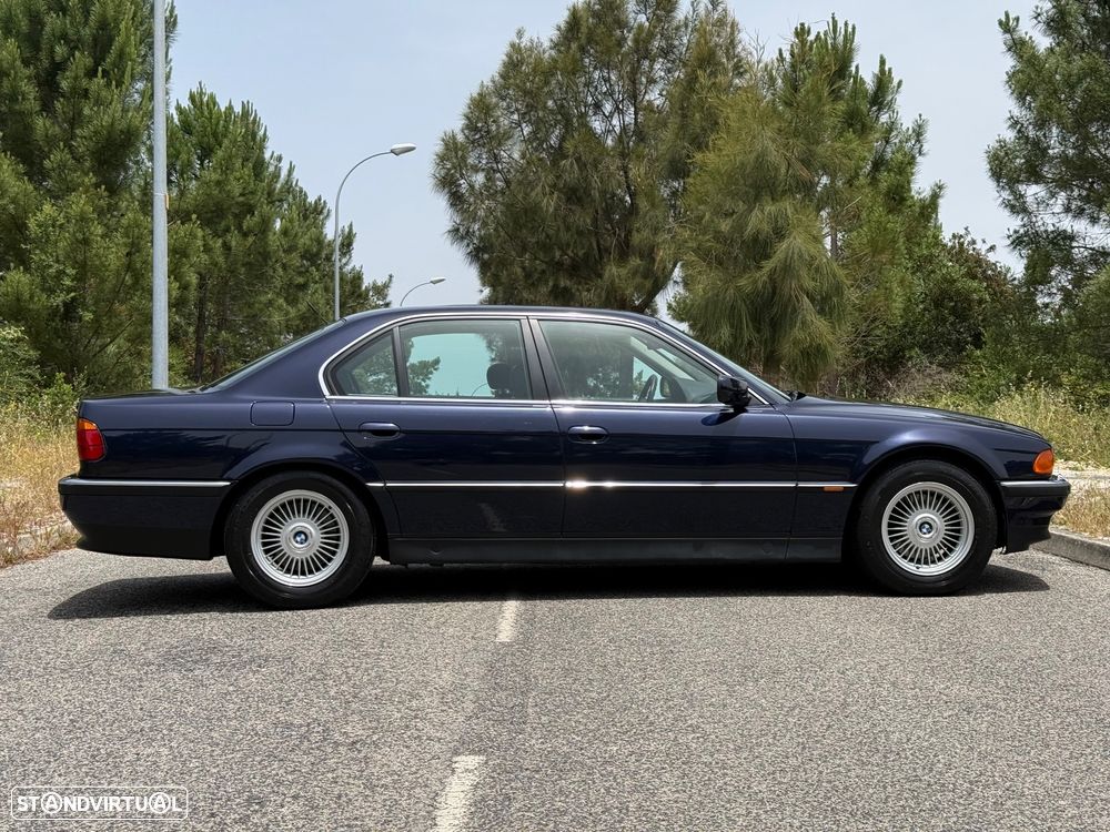 BMW 730 - 11