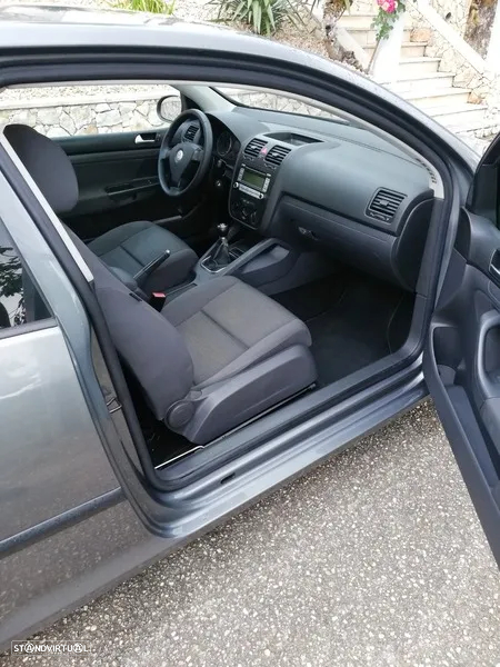 VW Golf 1.9 TDi 6V Trendline AC - 13