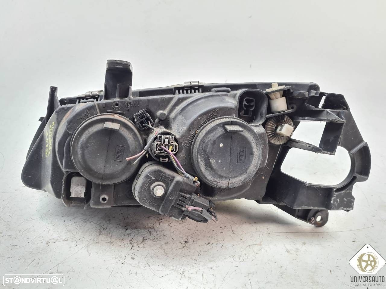FAROL DIREITO NISSAN ALMERA II 2001 - 2