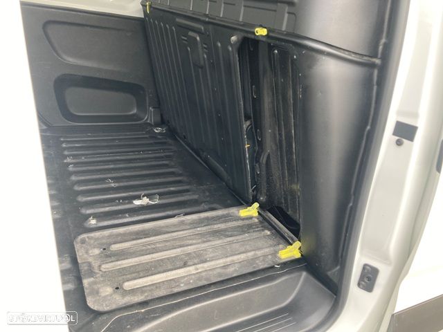 Citroën BERLINGO L1 1.5 HDI IVA DEDUTIVEL - 12