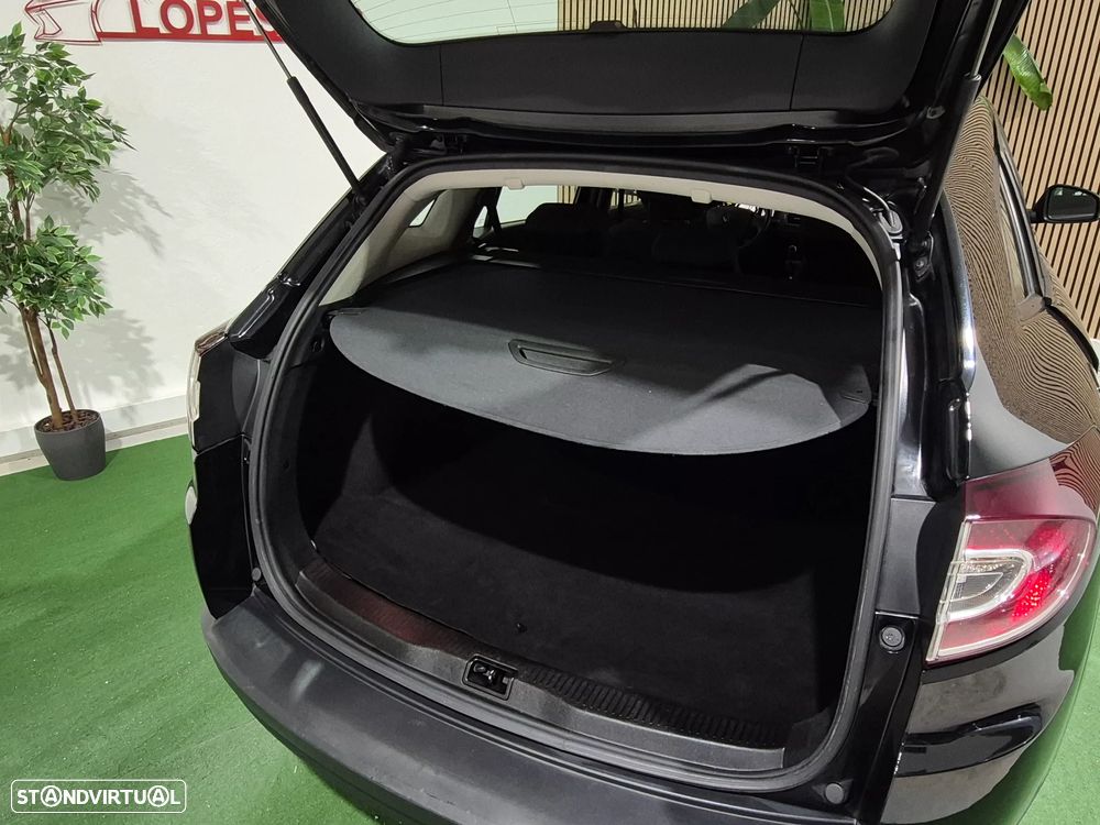 Renault Mégane Sport Tourer 1.5 dCi Confort SS - 29