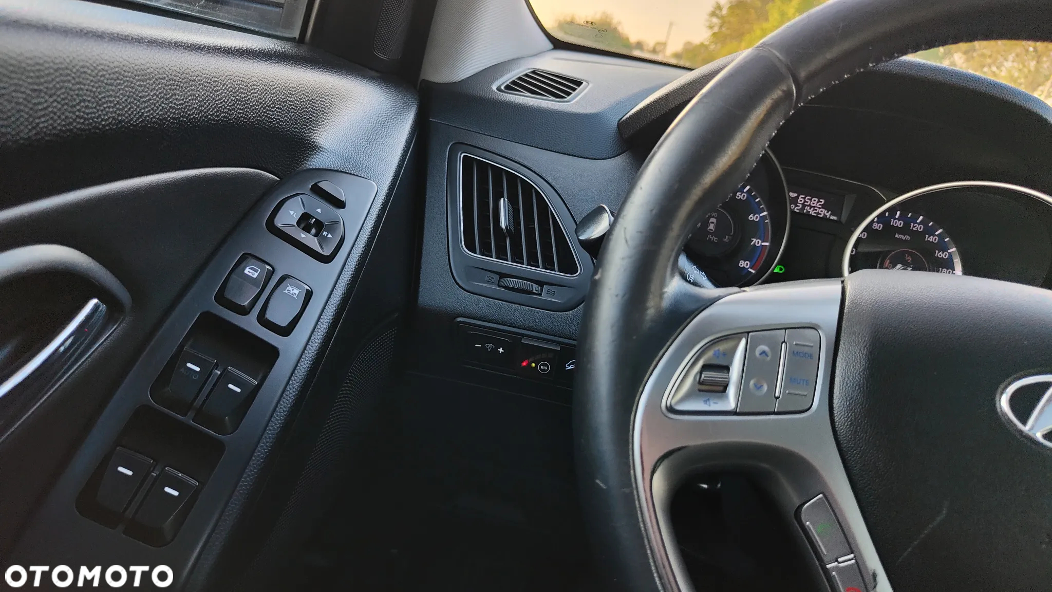 Hyundai ix35 2.0 4WD Premium - 27