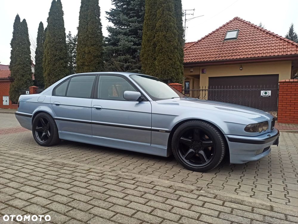 BMW Seria 7 - 2