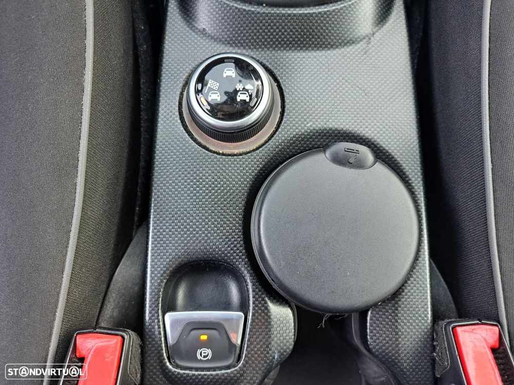 Fiat 500X 1.6 MJ Pop Star S&S - 32