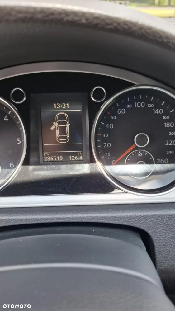 Volkswagen Passat 2.0 TDI Highline DSG - 8