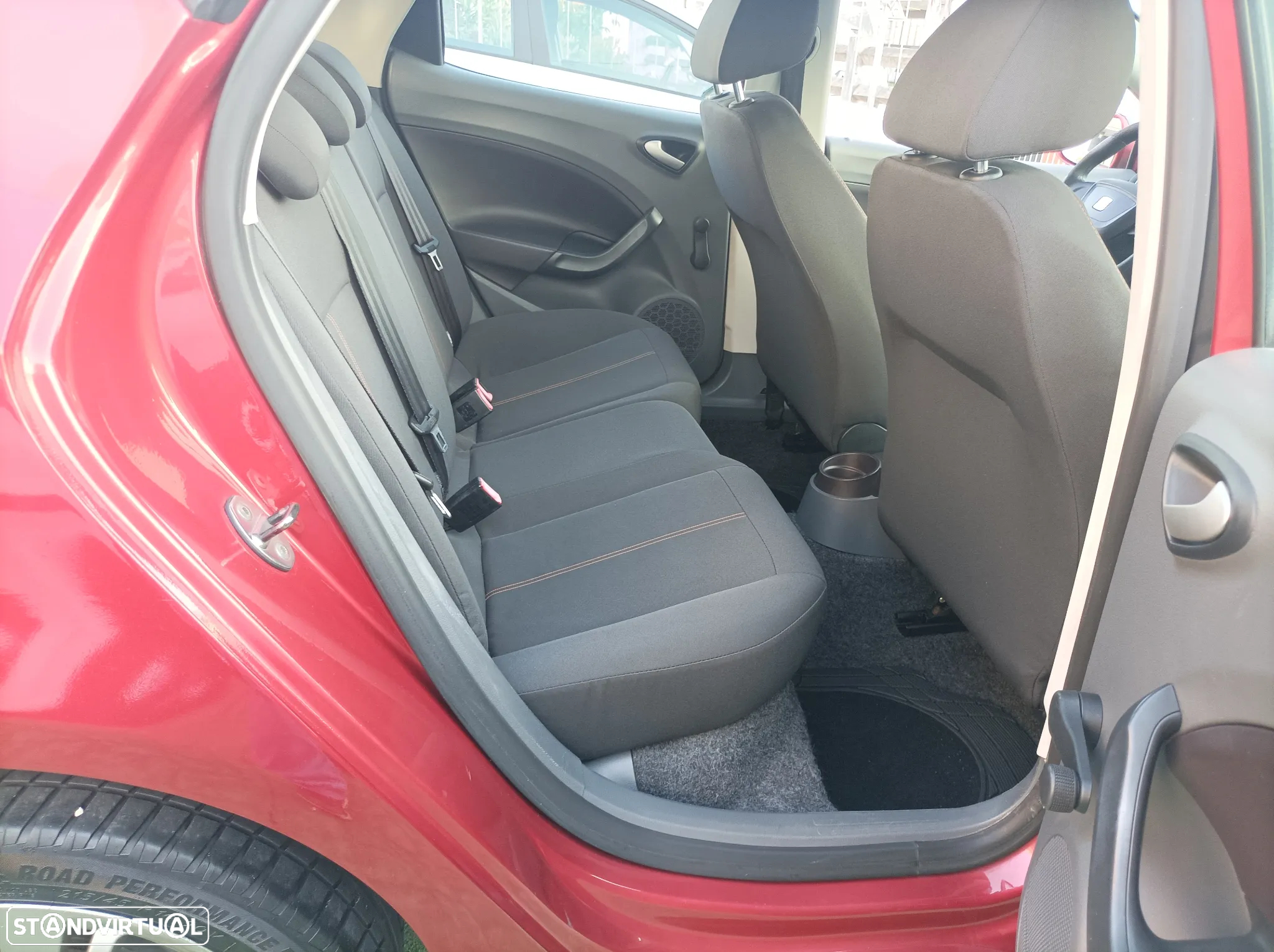 SEAT Ibiza 1.2 TDi Style DPF - 28