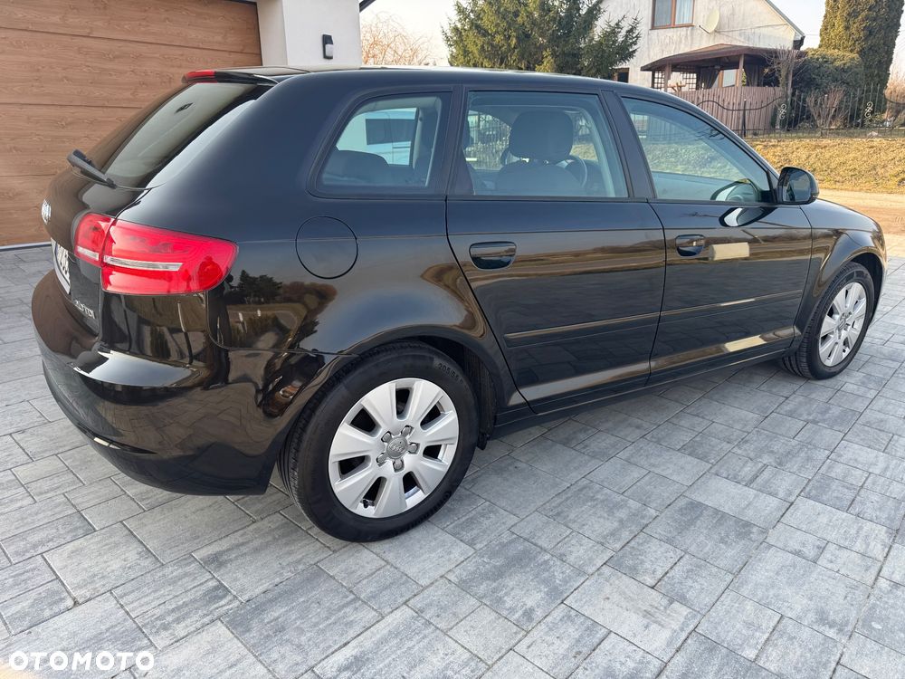 Audi A3 Sportback 2.0 TDI DPF Attraction - 15