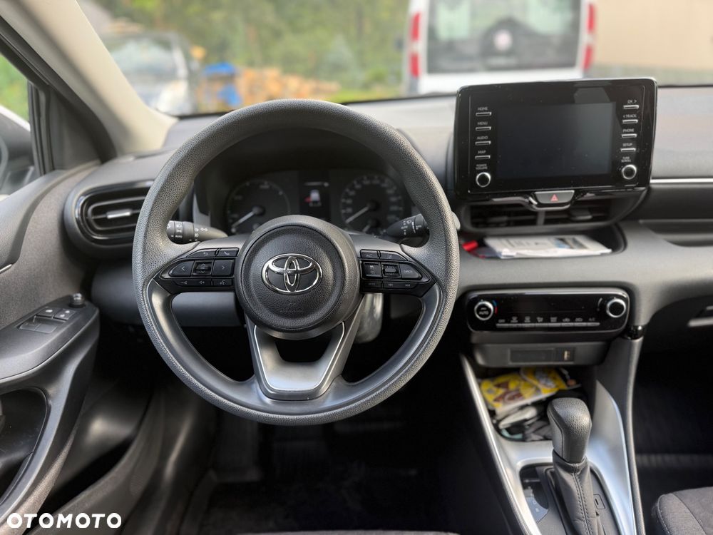 Toyota Yaris - 11