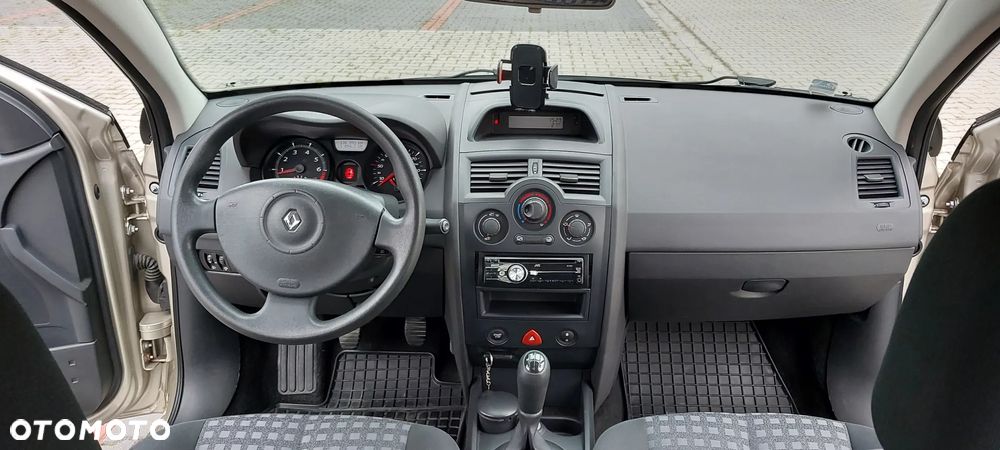 Renault Megane 1.6 16V Authentique - 7