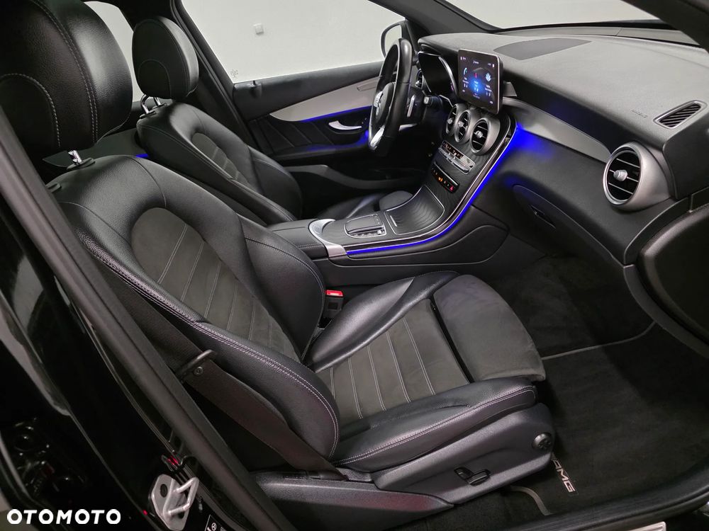 Mercedes-Benz GLC 300 de 4Matic 9G-TRONIC AMG Line Plus - 19