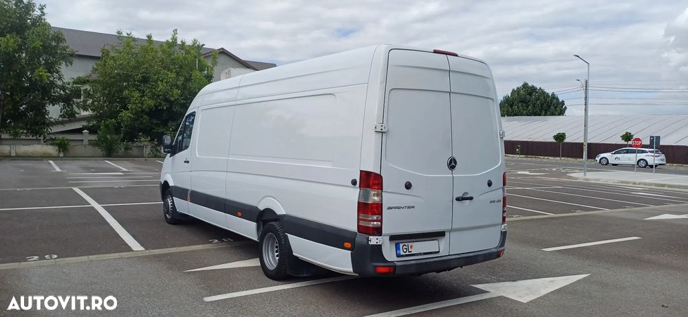 Mercedes-Benz Sprinter - 2