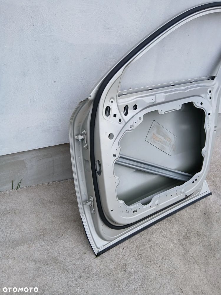 DRZWI PRZEDNIE PRAWE VOLVO XC 40 - 9