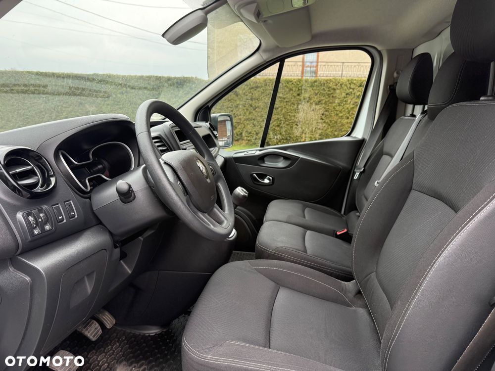 Renault Trafic - 12