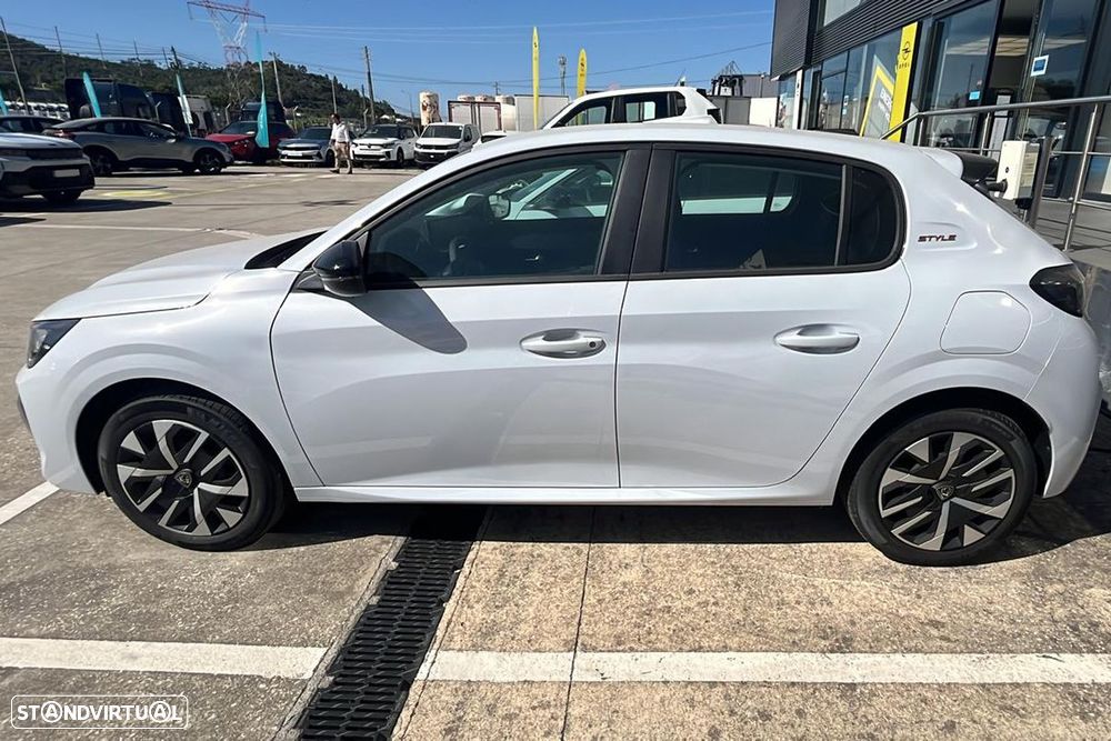 Peugeot e-208 50 kWh Style - 3
