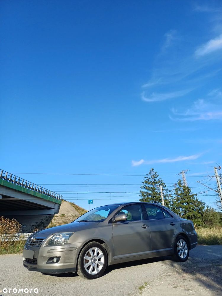 Toyota Avensis 2.0 D-4D Sol - 16