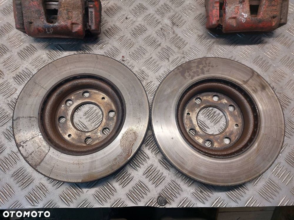 TARCZE HAMULCOWE TYŁ + KLOCKI + ZACISKI FIAT GRANDE PUNTO I 1.4 8V - 3