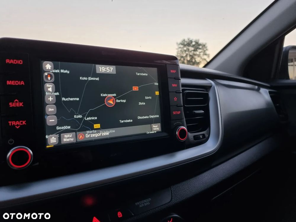 Kia Stonic - 10