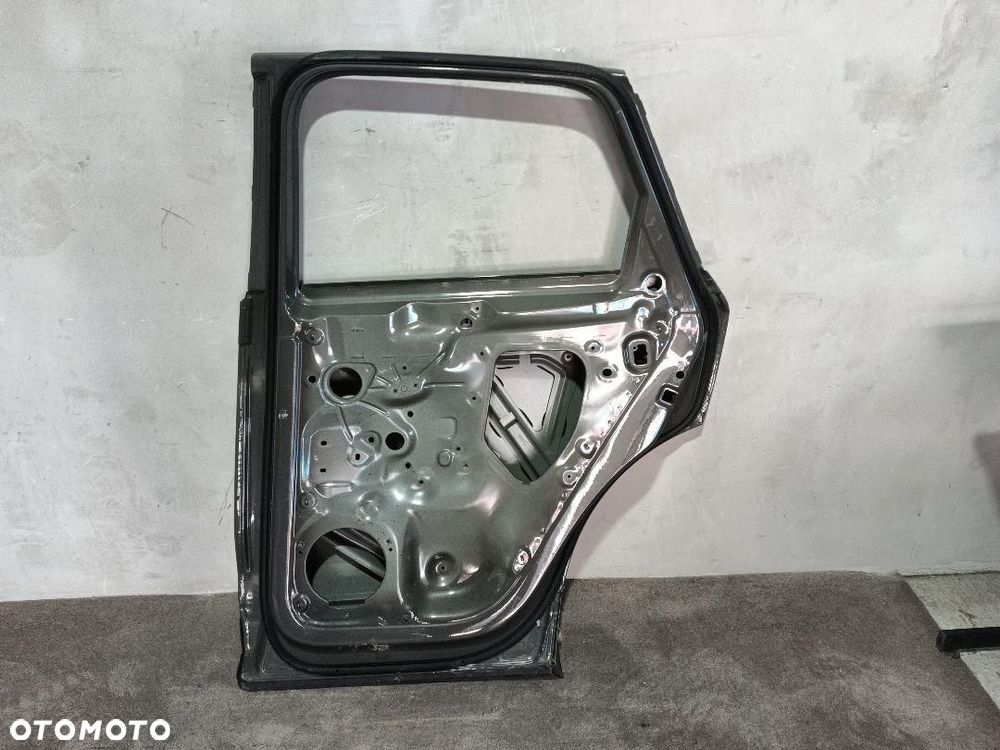 DRZWI TYŁ TYLNE PRAWE AUDI Q3 83A - 7