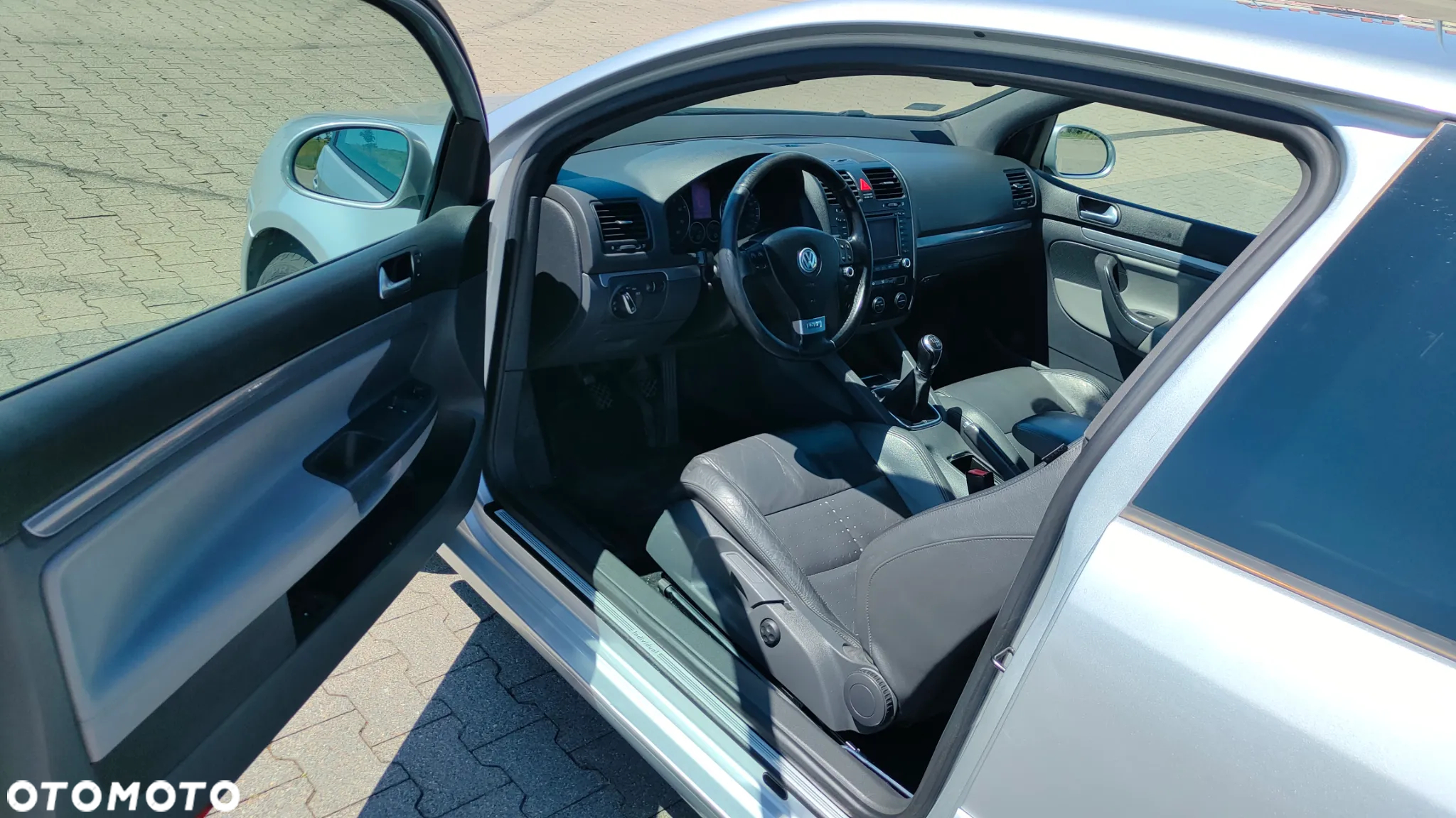 Volkswagen Golf 2.0 FSI Individual - 8