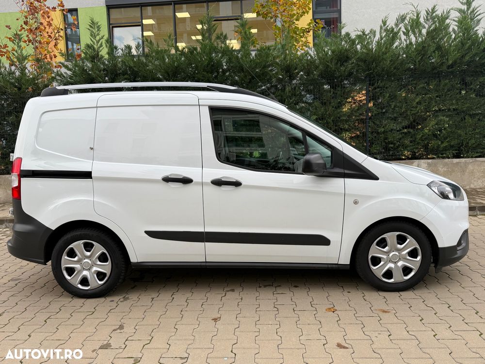 Ford Tourneo Courier - 5