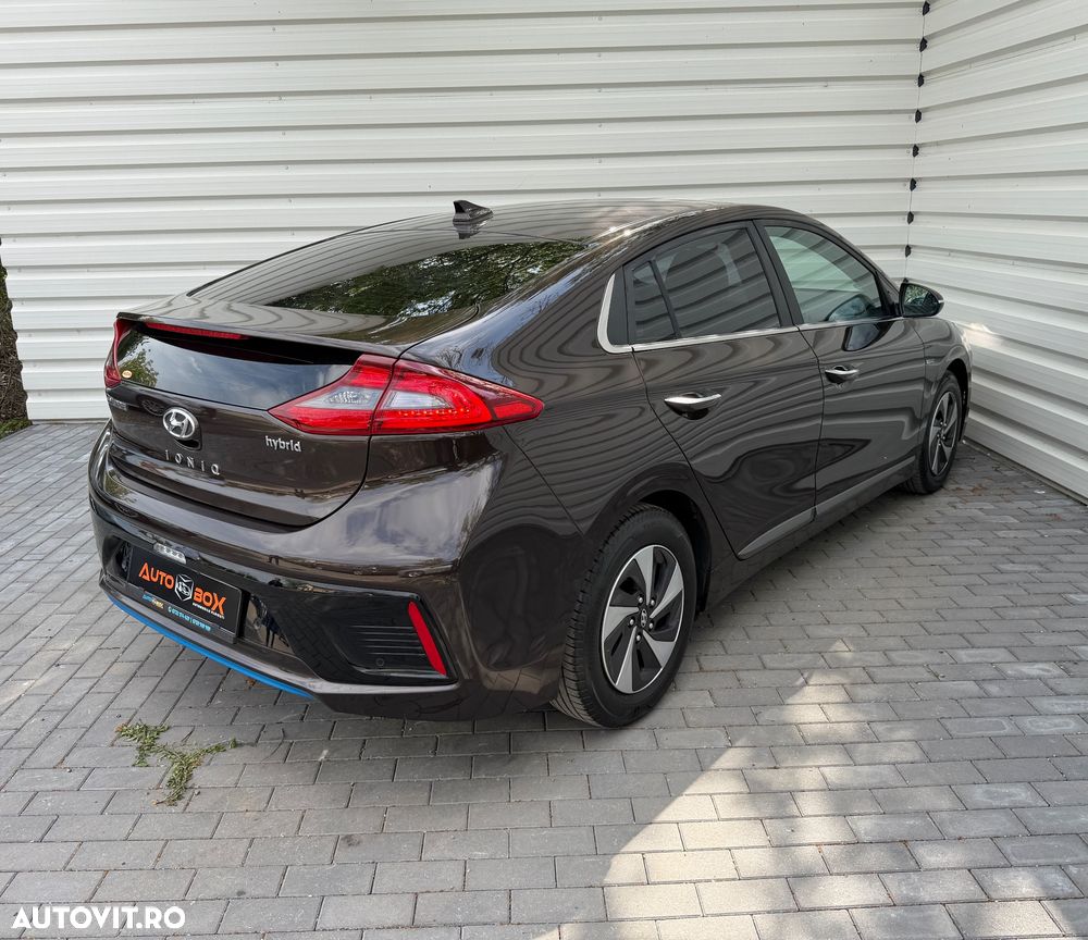 Hyundai IONIQ 1.6 GDI Style - 8