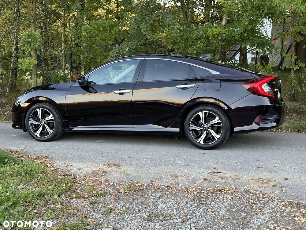 Honda Civic 1.5 T Executive - 10