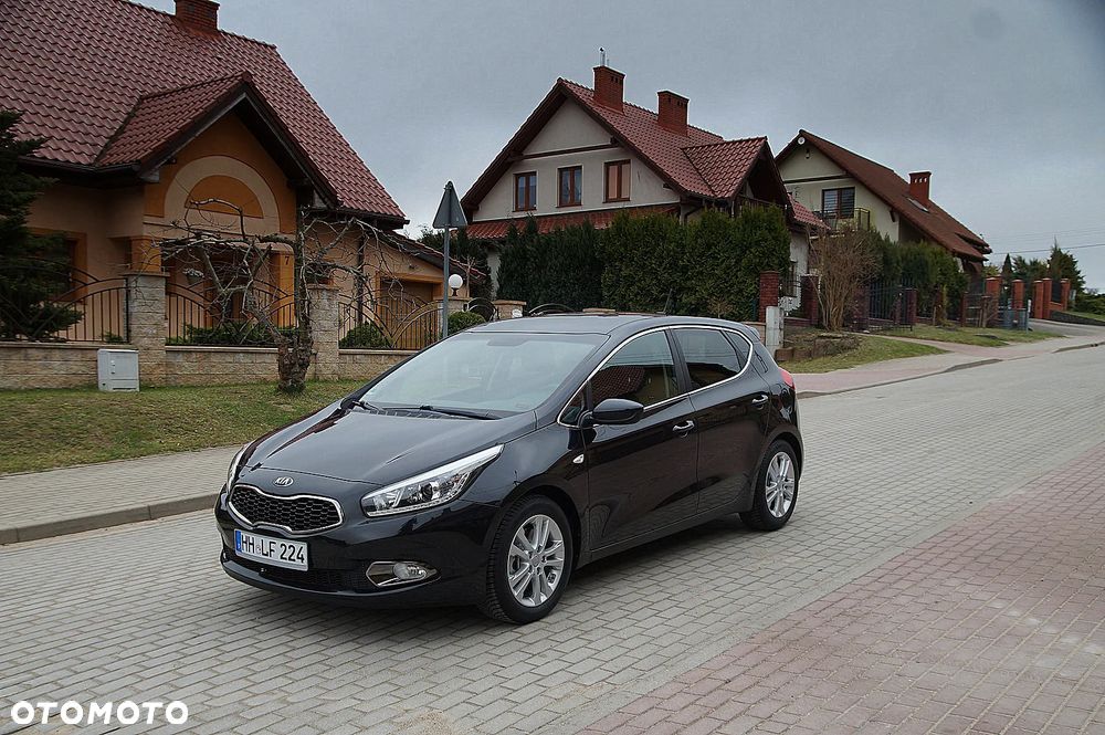 Kia Ceed 1.4 CVVT ISG Dream Team Edition - 3