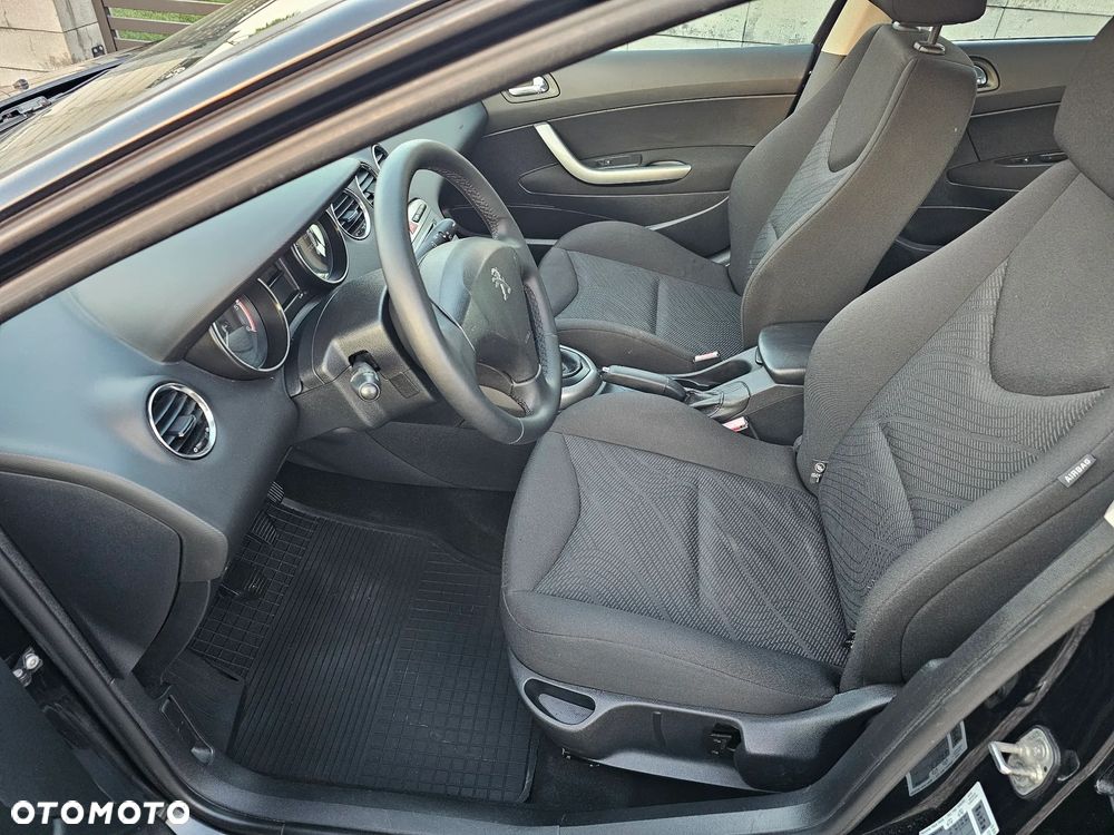 Peugeot 308 1.6 HDi Premium - 11