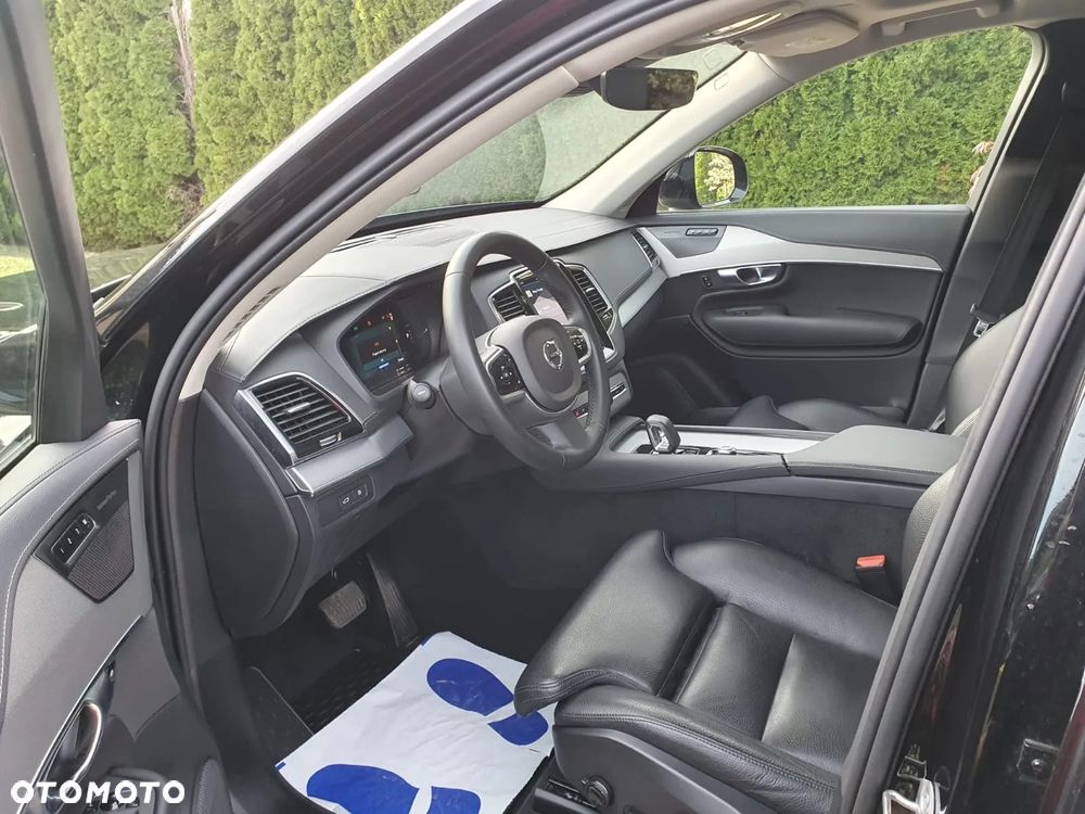 Volvo XC 90 - 25