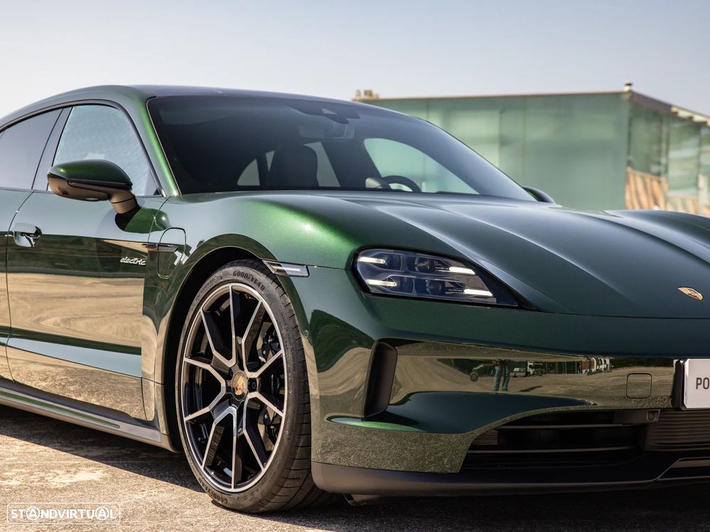 Porsche Taycan Sport Turismo 4S Black Edition - 9