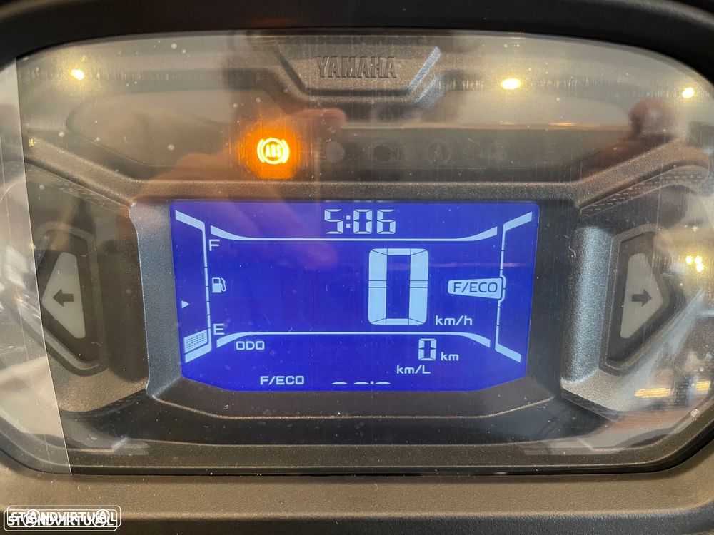 Yamaha NMAX 2025 - 4