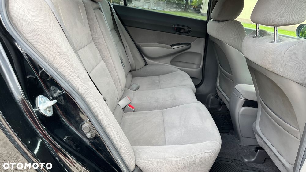 Honda Civic 1.8 Comfort - 22