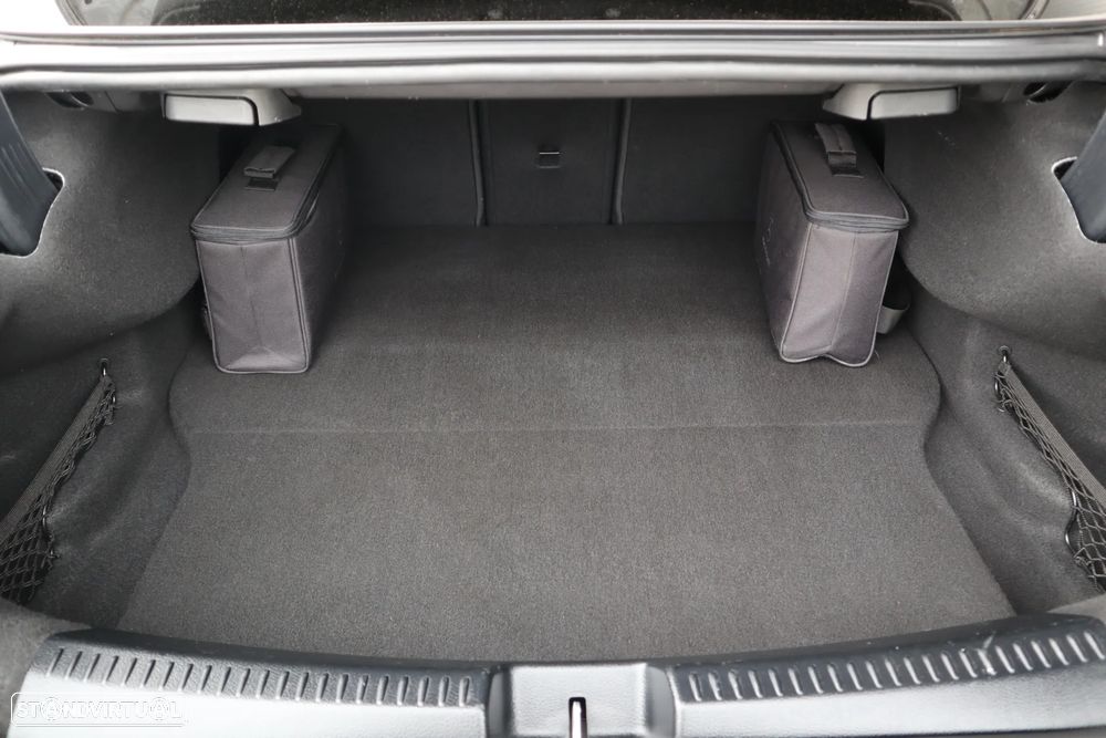 Mercedes-Benz CLA 250 e 8G-DCT AMG Line - 7