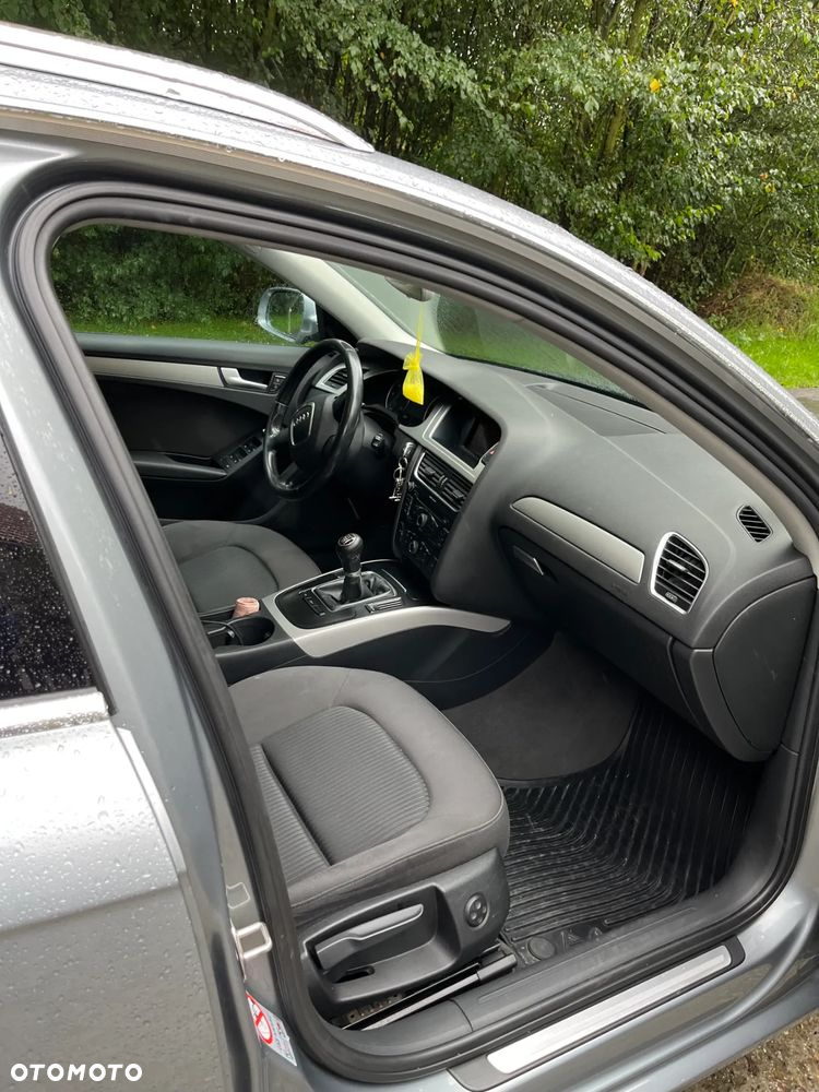 Audi A4 Avant 2.0 TDI - 8