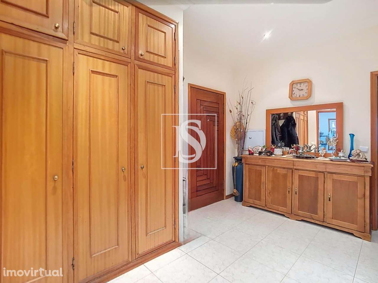 Apartamento T2+1 com varanda, lugar de garagem e arrumos em Águas Sant - Grande imagem: 3/39