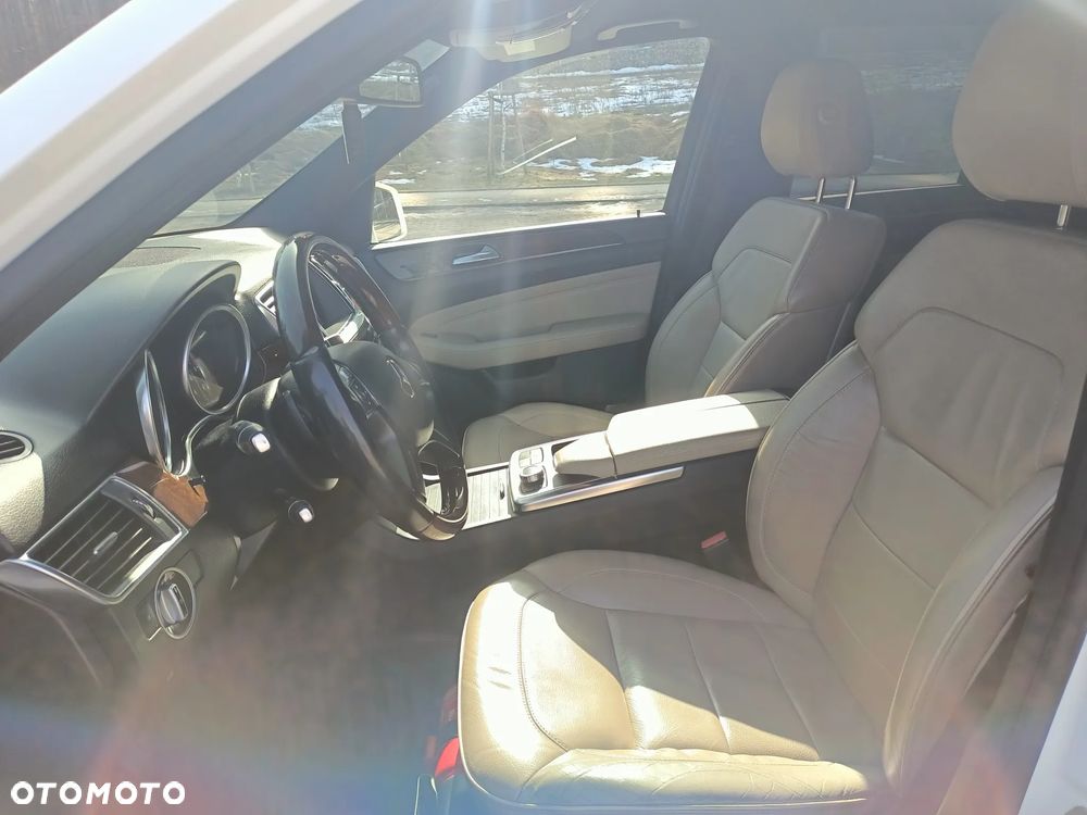 Mercedes-Benz ML 350 BlueTEC 4-Matic - 8