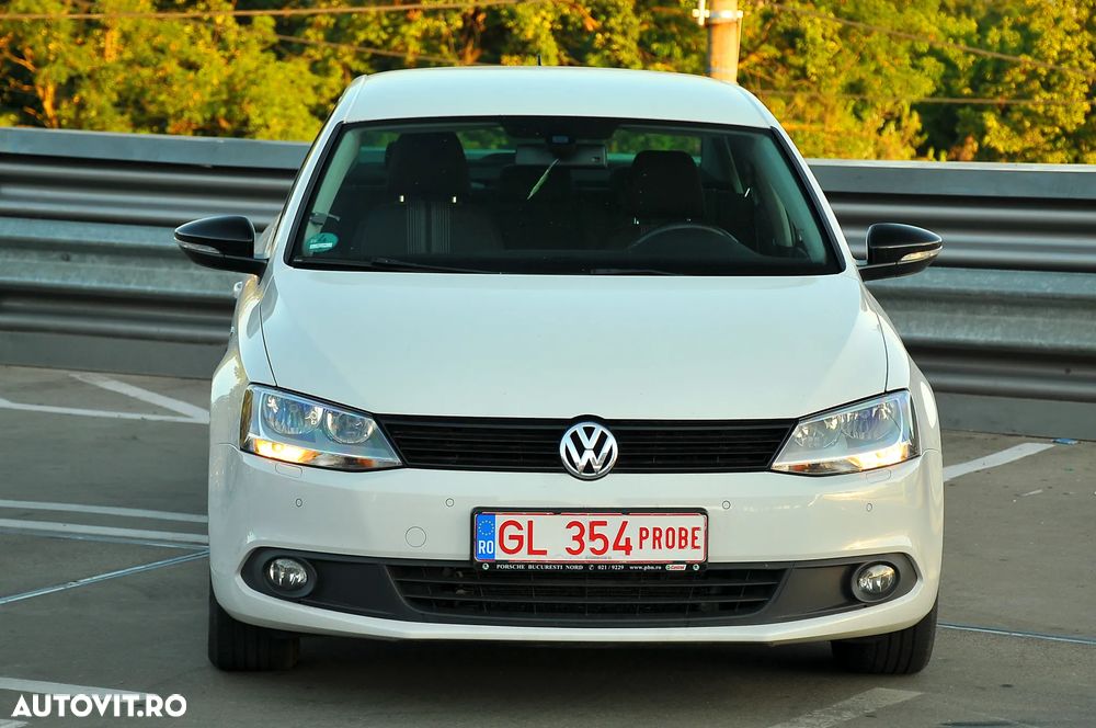 Volkswagen Jetta 1.4 TSI Sportline - 9