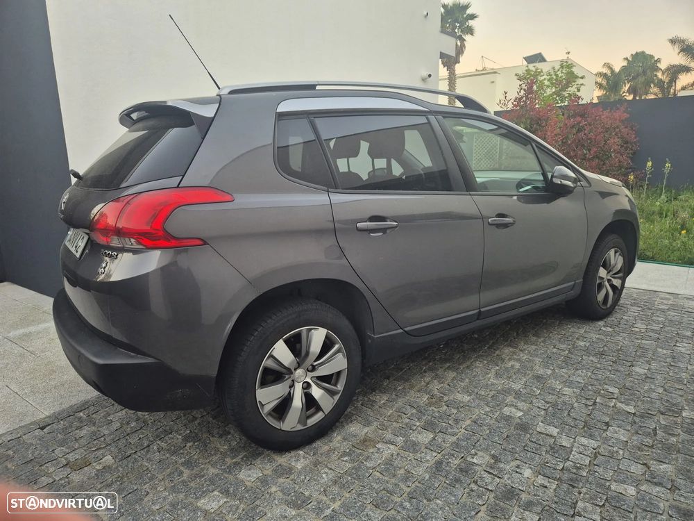 Peugeot 2008 1.2 VTi Active - 3