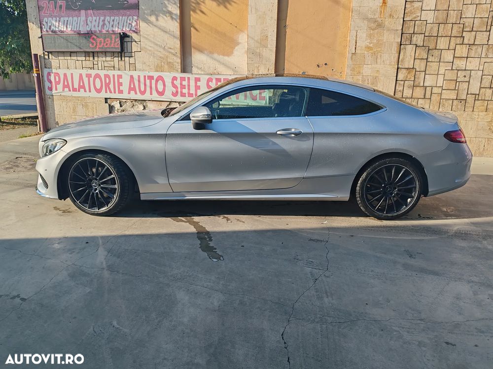 Mercedes-Benz C 220 d Coupe 9G-TRONIC AMG Line - 39